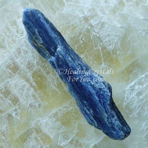 Blue Kyanite boosts clairvoyance, clairaudience, mental telepathy and other psychic abilities.