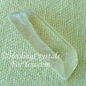 Euclase "title =" Euclase "data-pin-media =" https://www.healing-crystals-for-you.com/images/clear-euclase-sq175-1. jpg "/> <span class=