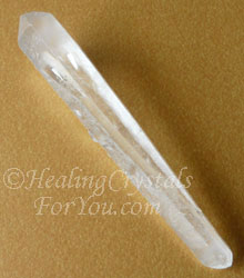 Varita láser con terminal transparente de doble cuarzo "title =" Varita láser con terminal transparente de doble cuarzo "data -pin-media =" https: //www.healing-crystals-for-you. com / images / dbl-terminated-laser-wand-3.jpg "/> <span class=