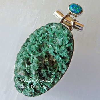 Green Heulandite Pendant Green Heulandite Pendant