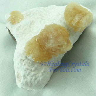 Peach Heulandite on White Mordenite Heulandite on White Mordenite