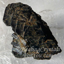 Hornblenda "title =" Hornblenda "data-pin-media =" https://www.healing-crystals-for-you.com/images/hornblende-sq220.jpg "style =" ancho: 220px; height: auto "/> <span class=