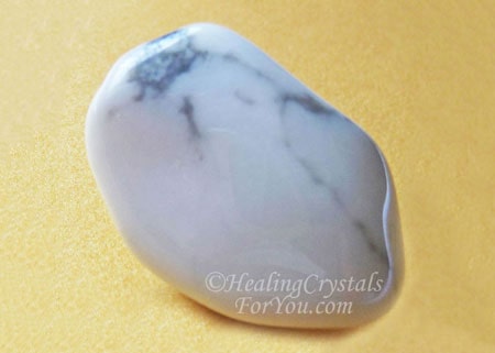 Howlite Howlite