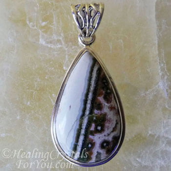 capricorn birthstone necklace