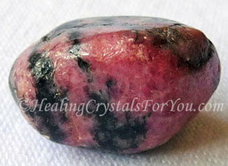 Rhodonite Meaning Use Aids Release Of Fear Forgiveness Compion Place A Piece Of Pink Rhodochrosite On Your Thymus Chakra And Rhodonite At The Solar Plexus